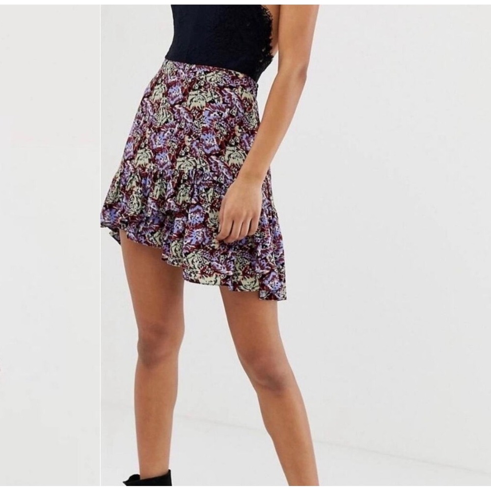 Free People Nadia Asymmetric Floral Mini Skirt 6 Ruffle Romantic Dainty Feminine